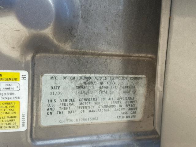 KL1TD66E19B645093 - 2009 CHEVROLET AVEO LS GRAY photo 10