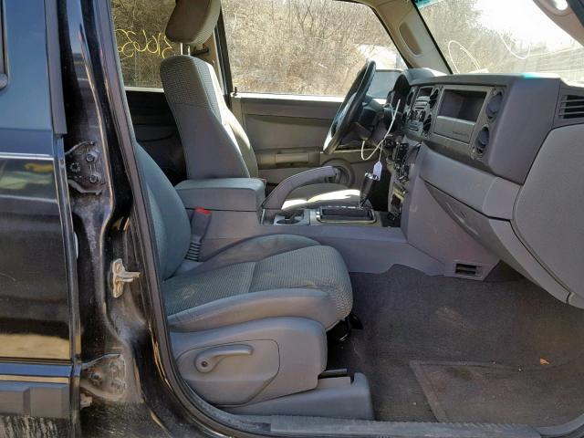 1J8HG48K97C501532 - 2007 JEEP COMMANDER BLACK photo 5