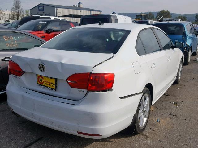 3VWLL7AJ5EM410492 - 2014 VOLKSWAGEN JETTA TDI WHITE photo 4