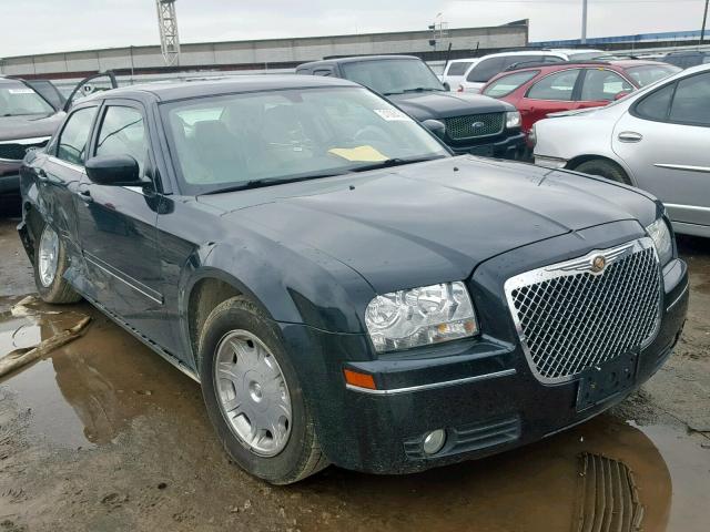 2C3JA53G45H613382 - 2005 CHRYSLER 300 TOURIN BLACK photo 1