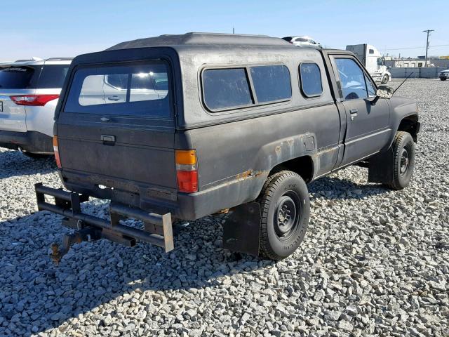 JT4RN63R2G0050303 - 1986 TOYOTA PICKUP RN6 BLACK photo 4