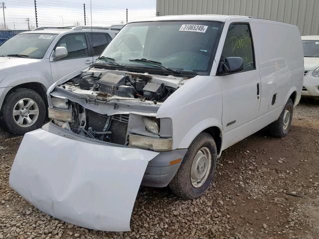 1GCDM19WXWB169863 - 1998 CHEVROLET ASTRO WHITE photo 2