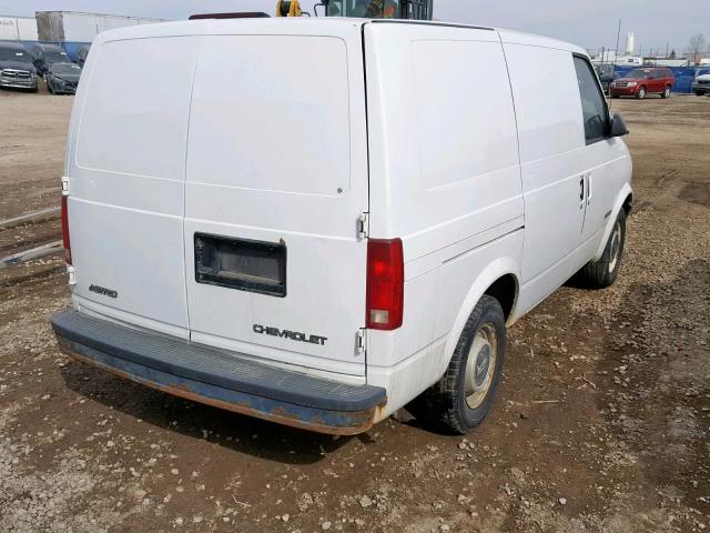 1GCDM19WXWB169863 - 1998 CHEVROLET ASTRO WHITE photo 4