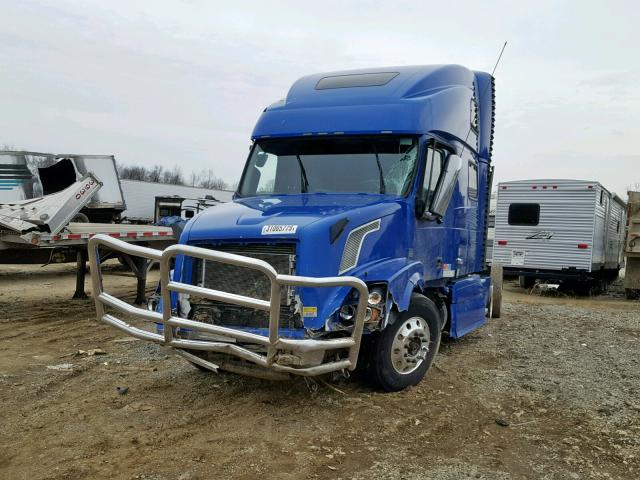 4V4NC9EJ1FN183900 - 2015 VOLVO VN VNL BLUE photo 2