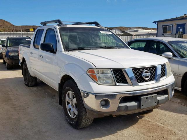 1N6AD07U68C402680 - 2008 NISSAN FRONTIER C WHITE photo 1