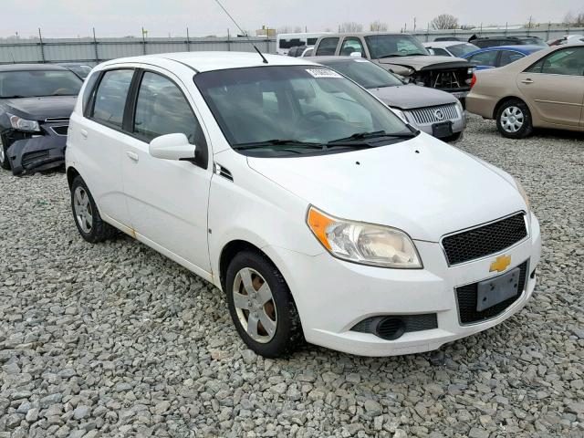 KL1TD66E89B672307 - 2009 CHEVROLET AVEO LS WHITE photo 1