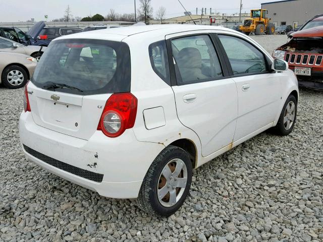 KL1TD66E89B672307 - 2009 CHEVROLET AVEO LS WHITE photo 4