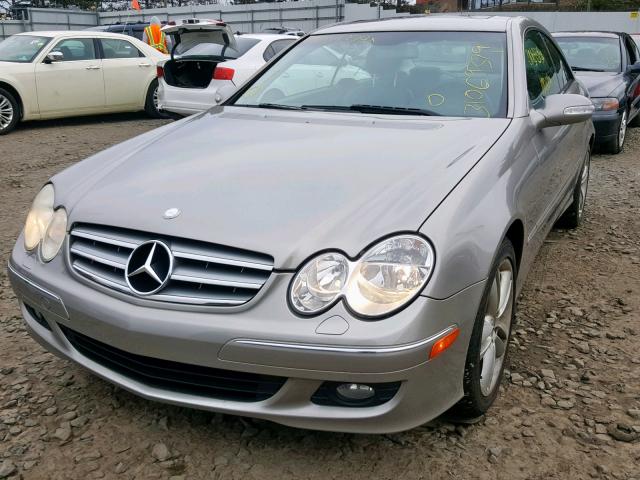 WDBTJ56H17F225358 - 2007 MERCEDES-BENZ CLK 350 SILVER photo 2