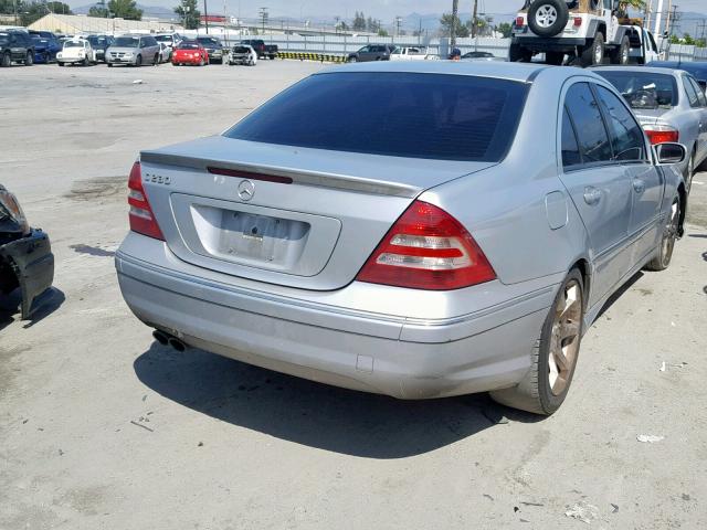 WDBRF52H07A931624 - 2007 MERCEDES-BENZ C 230 SILVER photo 4