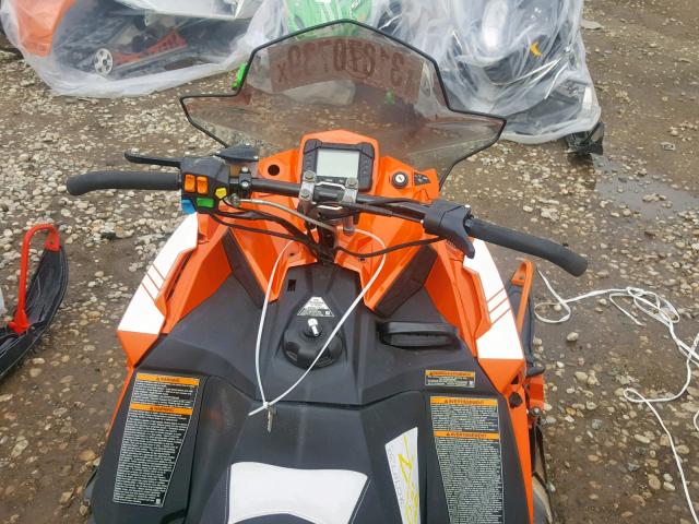 SN1DS6PS4GC150365 - 2016 POLARIS SNOWMOBILE ORANGE photo 5