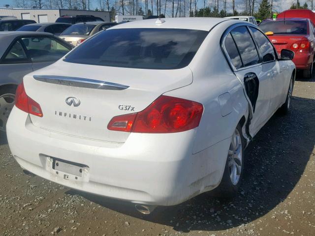 JNKCV61F09M354237 - 2009 INFINITI G37 WHITE photo 4