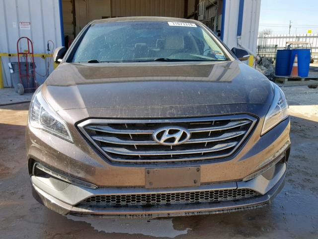 5NPE34AF6HH591621 - 2017 HYUNDAI SONATA SPO BROWN photo 9