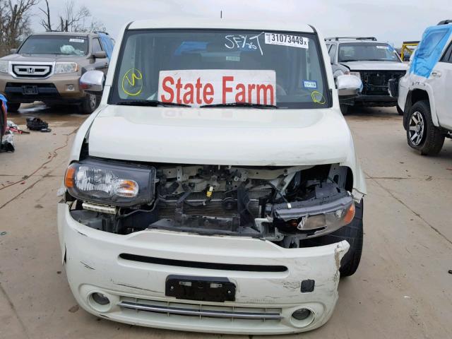 JN8AZ2KR7BT211946 - 2011 NISSAN CUBE BASE WHITE photo 9