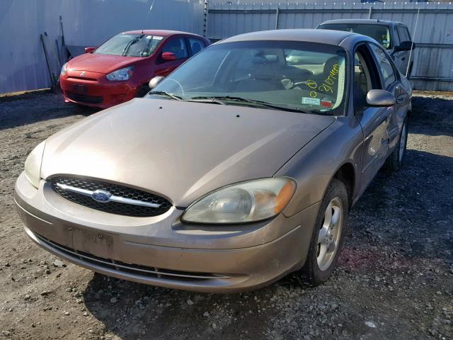 1FAFP55U72A103949 - 2002 FORD TAURUS SES GOLD photo 2