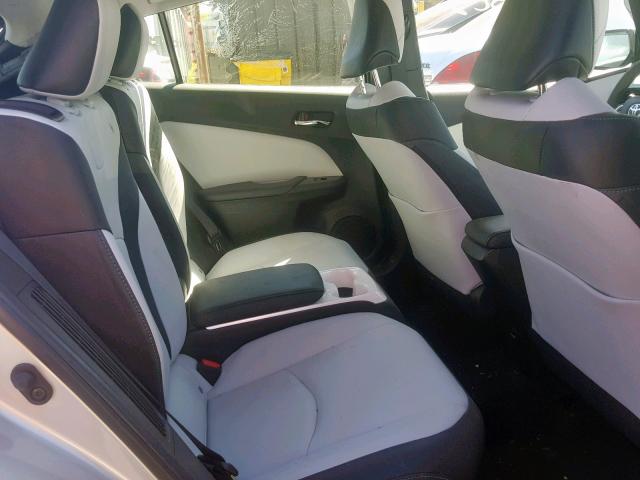 JTDKARFPXH3057153 - 2017 TOYOTA PRIUS PRIM 银色 照片 6