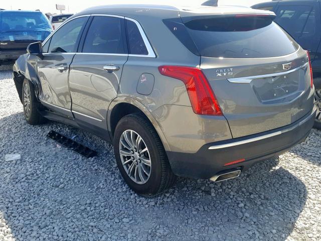 1GYKNCRS0JZ170057 - 2018 CADILLAC XT5 LUXURY GRAY photo 3