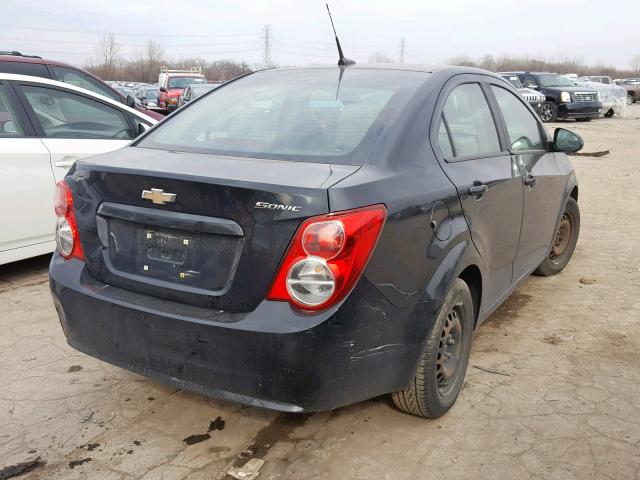 1G1JA5SHXD4239595 - 2013 CHEVROLET SONIC LS BLACK photo 4