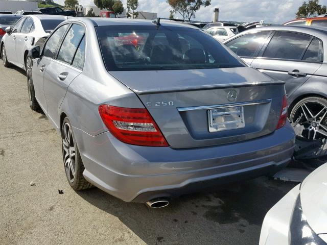 WDDGF4HB3EG245552 - 2014 MERCEDES-BENZ C 250 GRAY photo 3