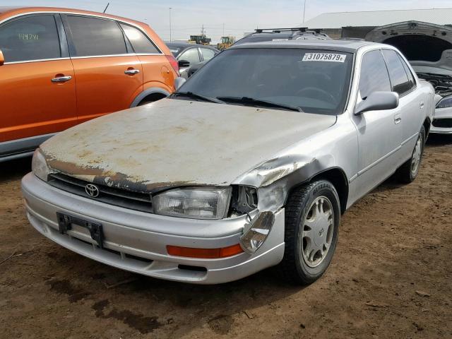 JT2VK13E8N0033910 - 1992 TOYOTA CAMRY XLE SILVER photo 2