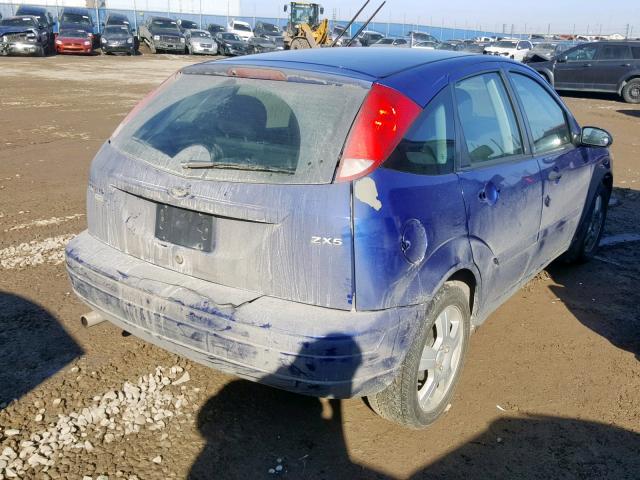 1FAFP37N86W193325 - 2006 FORD FOCUS ZX5 BLUE photo 4