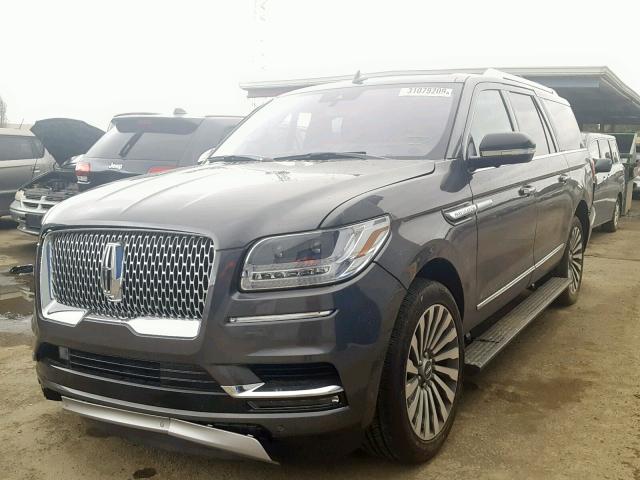 5LMJJ3LT8JEL12041 - 2018 LINCOLN NAVIGATOR 灰色 照片 2