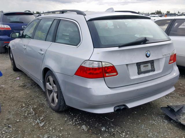 WBANN73546CN00738 - 2006 BMW 530 XIT SILVER photo 3