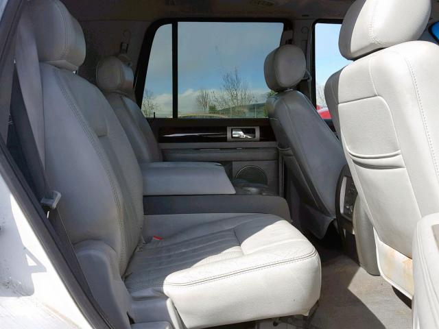 5LMFU28525LJ09942 - 2005 LINCOLN NAVIGATOR 白色 照片 6