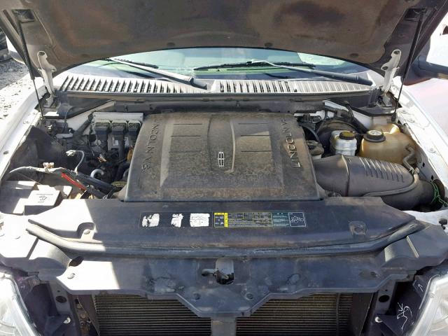 5LMFU28525LJ09942 - 2005 LINCOLN NAVIGATOR 白色 照片 7