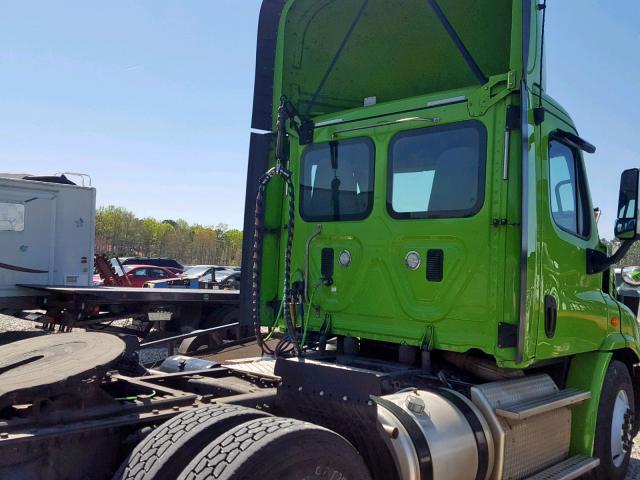 1FUJGBDV3FLGE8996 - 2015 FREIGHTLINER CASCADIA 1 GREEN photo 6