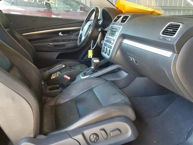 WVWDA71F07V042854 - 2007 VOLKSWAGEN EOS 2.0T S BLUE photo 5