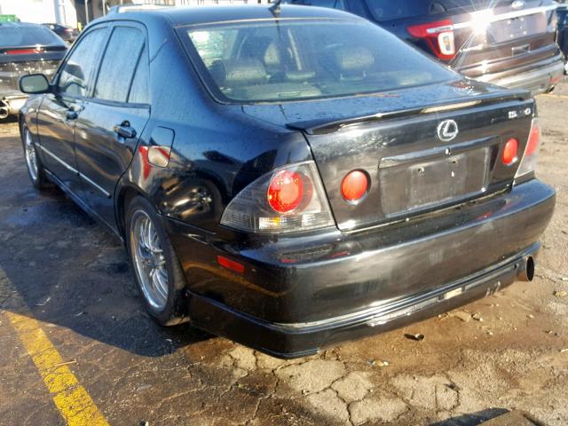 JTHBD192520059229 - 2002 LEXUS IS 300 BLACK photo 3