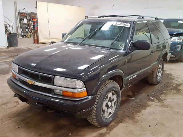 1GNCT18X24K159969 - 2004 CHEVROLET BLAZER BLACK photo 2