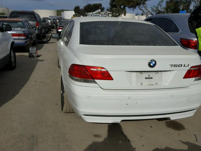 WBAHN83557DT66983 - 2007 BMW 750 WHITE photo 3