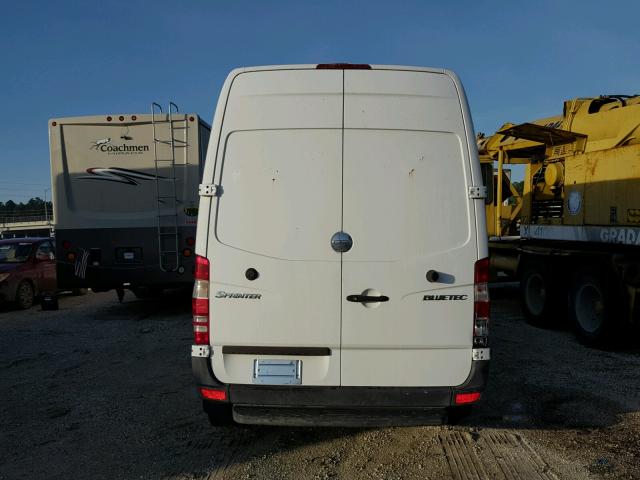 WDYPE7CC3B5541424 - 2011 FREIGHTLINER SPRINTER 2 WHITE photo 6