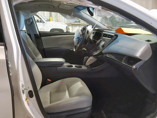 4T1BK1EB1FU160775 - 2015 TOYOTA AVALON XLE WHITE photo 5