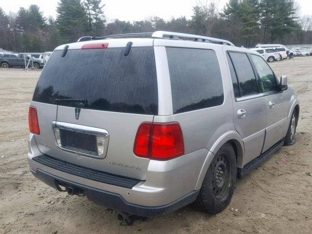 5LMFU27595LJ06814 - 2005 LINCOLN NAVIGATOR SILVER photo 4