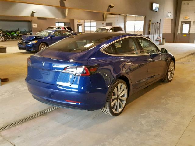 5YJ3E1EB8JF106262 - 2018 TESLA MODEL 3 BLUE photo 4