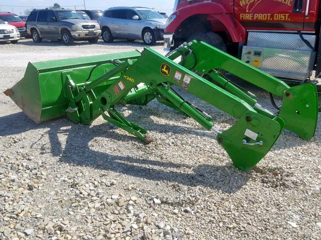 1P0H240XVHD034086 - 2017 JOHN DEERE H240LOADER GREEN photo 4