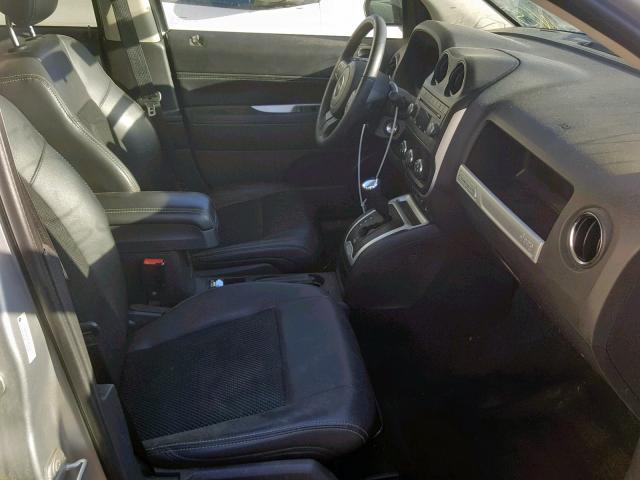 1C4NJDAB0ED607929 - 2014 JEEP COMPASS SP SILVER photo 5