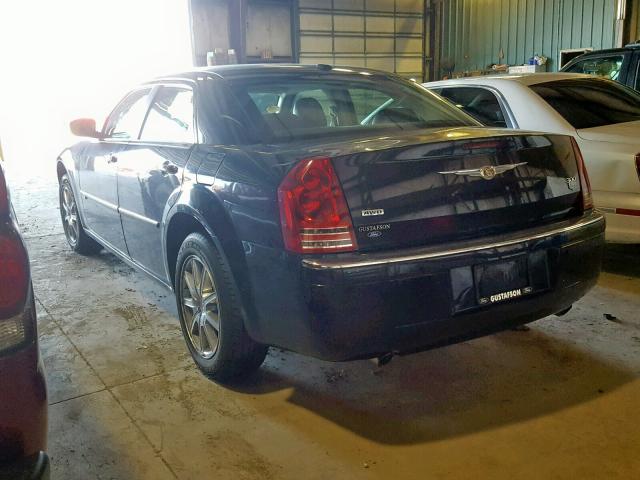 2C3CK6CT8AH133333 - 2010 CHRYSLER 300C BLACK photo 3