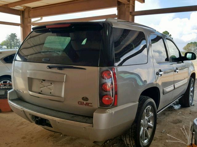 1GKFK63817J323605 - 2007 GMC YUKON DENA SILVER photo 4