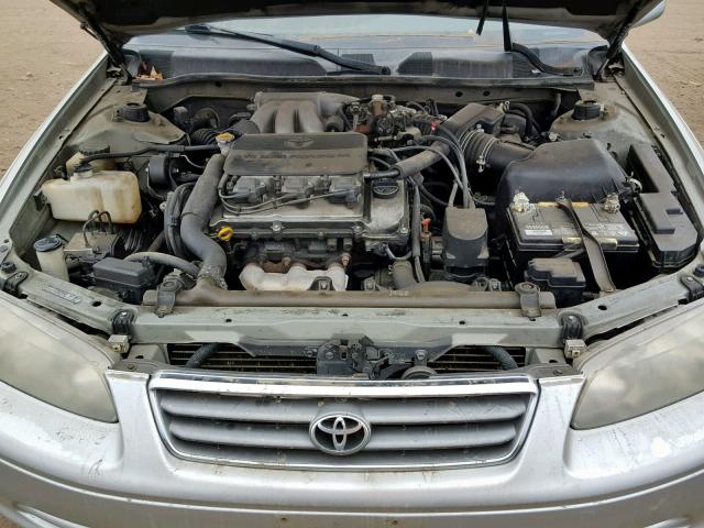 JT2BF22KXY0286722 - 2000 TOYOTA CAMRY CE SILVER photo 7