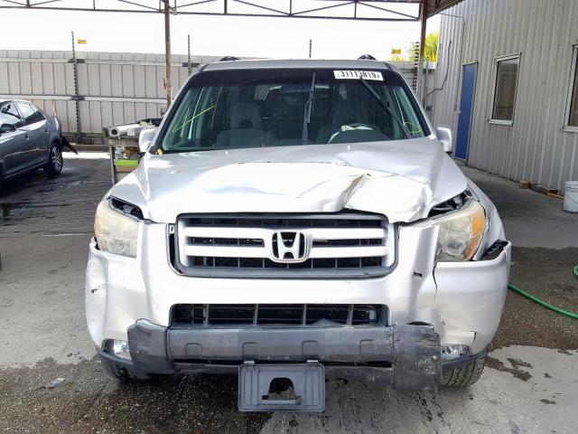 5FNYF18308B030084 - 2008 HONDA PILOT SE SILVER photo 9