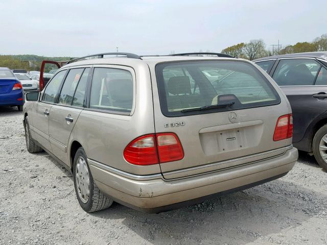 WDBJH65F6XA822124 - 1999 MERCEDES-BENZ E 320 GOLD photo 3