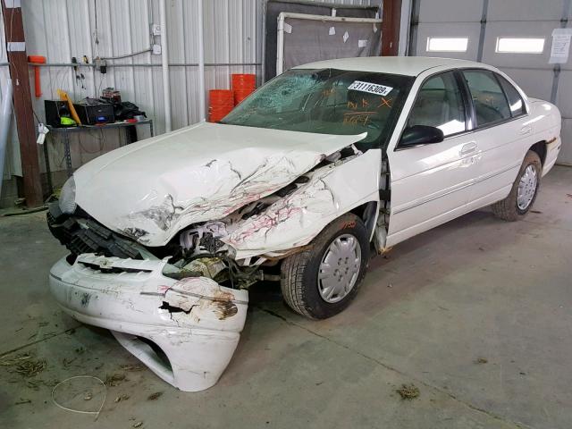 2G1WL52J811258124 - 2001 CHEVROLET LUMINA WHITE photo 2