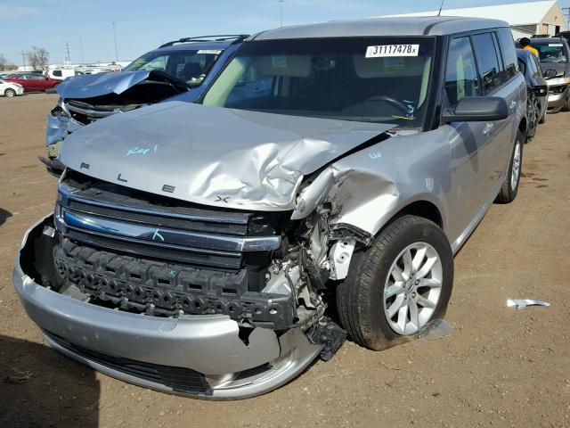 2FMGK5B81DBD27547 - 2013 FORD FLEX SE SILVER photo 2