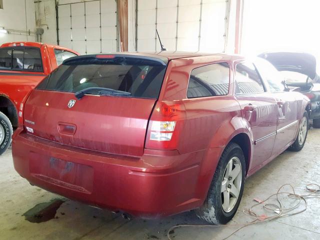 2D4FV47T08H143477 - 2008 DODGE MAGNUM RED photo 4