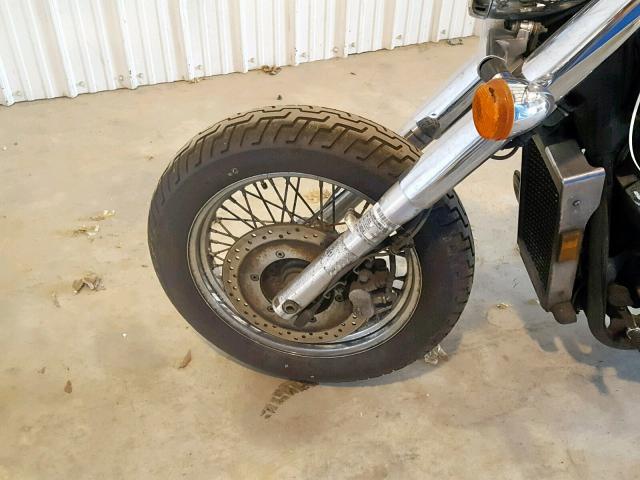 JH2RC44611M453856 - 2001 HONDA VT750 CD2 BLACK photo 9