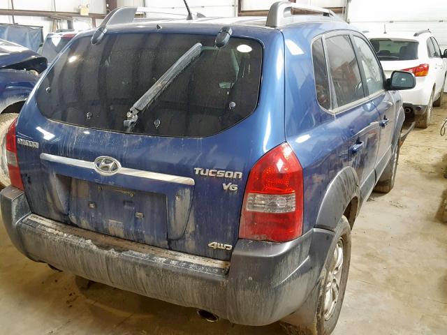 KM8JM72D38U901350 - 2008 HYUNDAI TUCSON GL BLUE photo 4