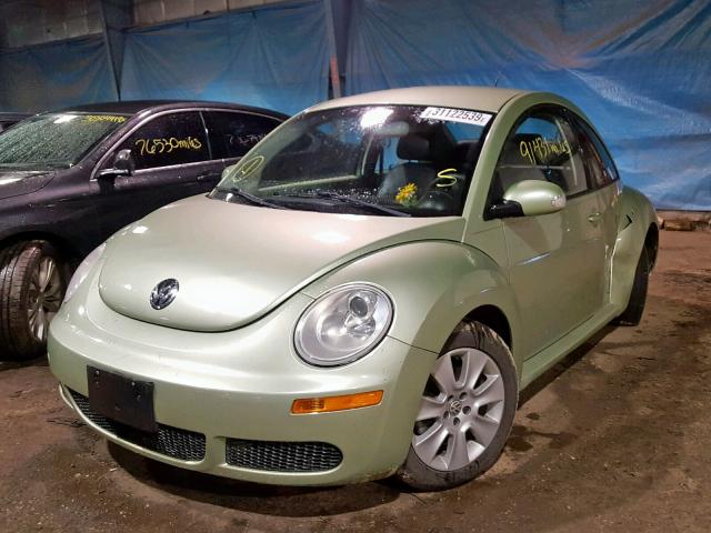 3VWPW31CX8M513754 - 2008 VOLKSWAGEN NEW BEETLE Grün Foto 2
